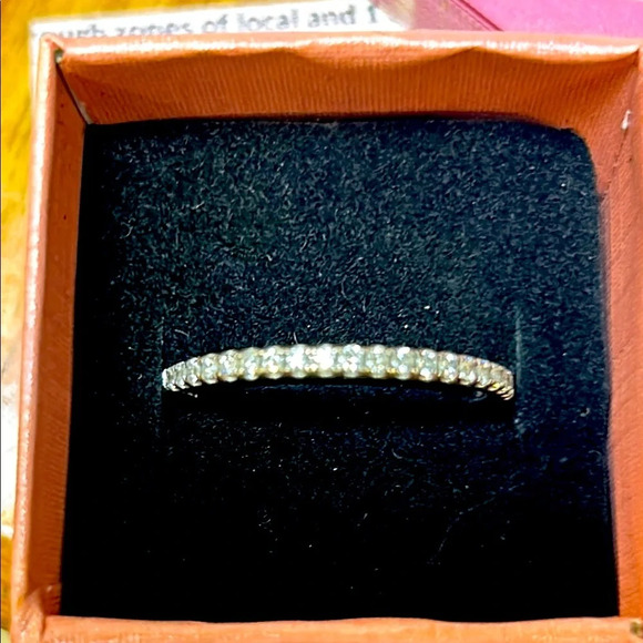 430169 14k diam band 9.5